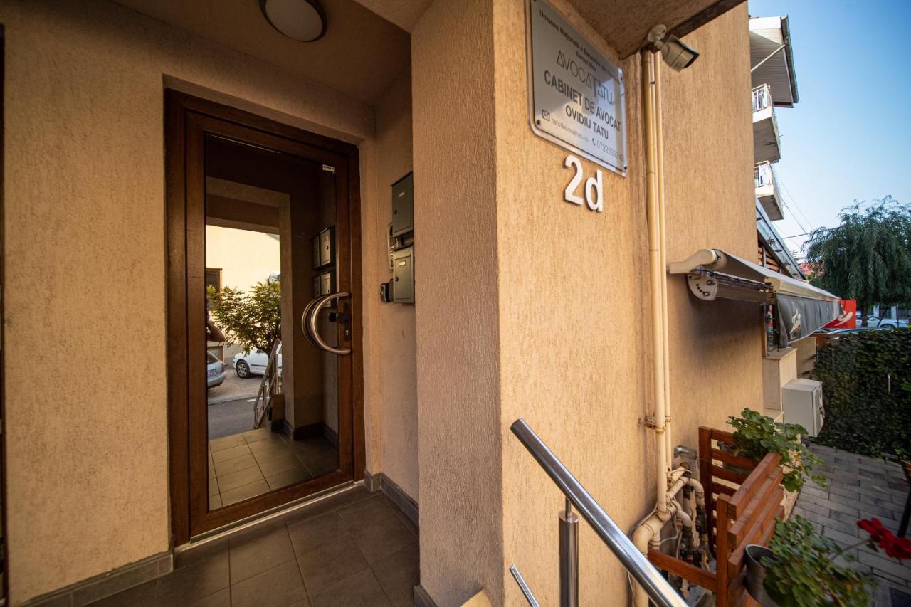 Apartament Tatu bar&grill Otopeni Bagian luar foto