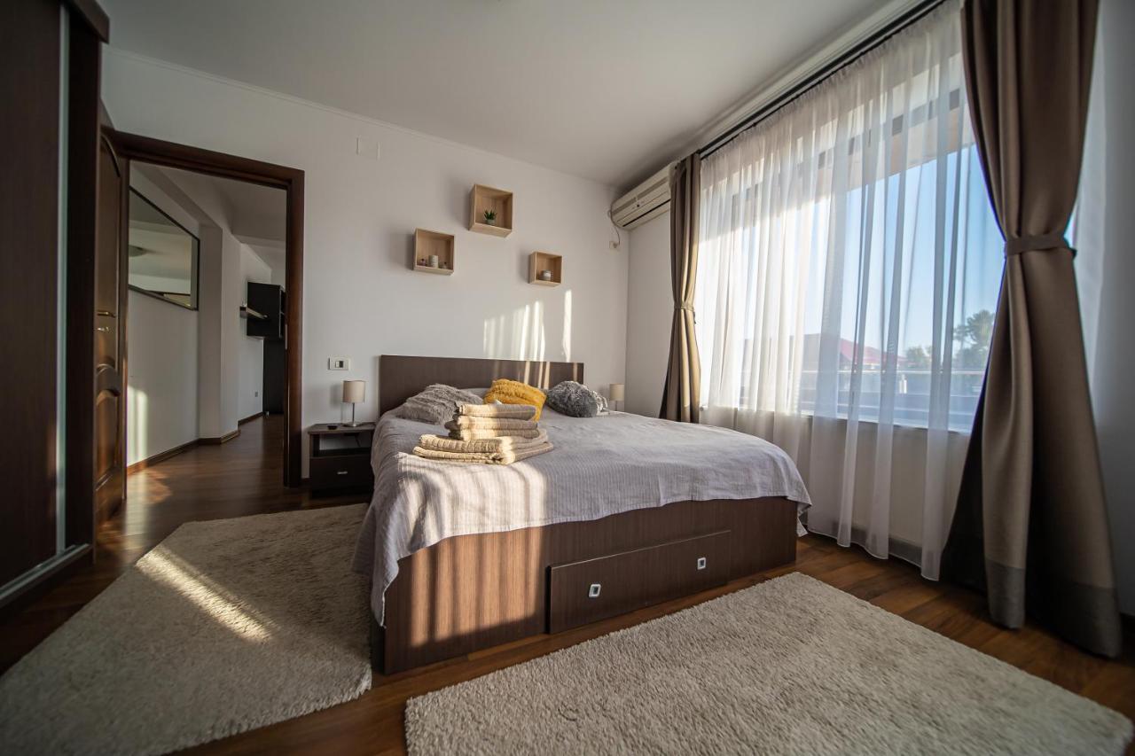 Apartament Tatu bar&grill Otopeni Bagian luar foto